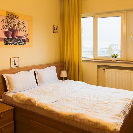 Downtown Studio Apartment Bucharest Luaran gambar